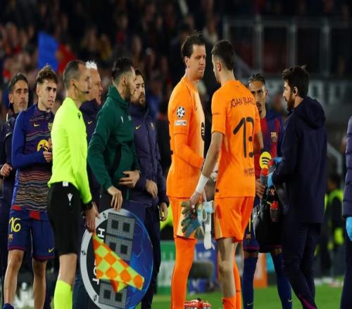 阿斯：什琴斯尼是巴薩更衣室核心人物，弗里克十分看重他