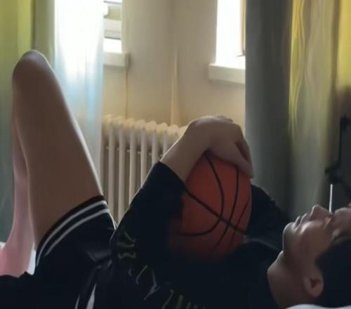 郭艾倫真球癡！術后第二天睜眼就要球，親承會再拼一次！