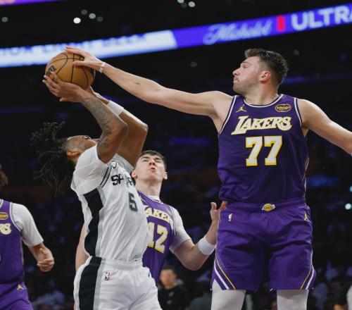 48次搶斷！飆到聯(lián)盟第一！東契奇防守被嚴(yán)重低估