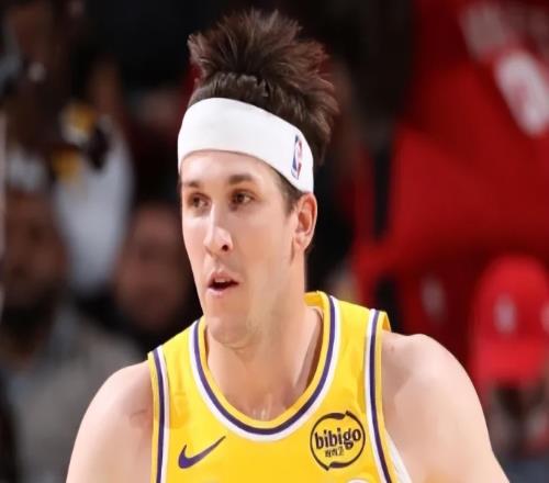 湖人4將成瑕疵！里弗斯防守遭點名，八村壘無籃板，2替補效率拉胯