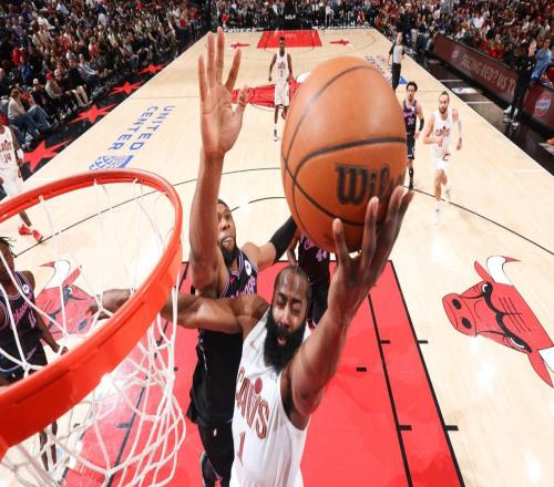 哈登36+7+9+7記3分創(chuàng)NBA歷史第1神跡，還刷爆紀(jì)錄，騎士險(xiǎn)勝公牛