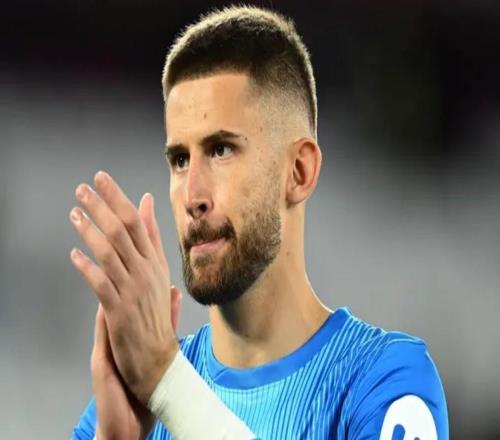 米體：維卡里奧仍是國(guó)米首選，轉(zhuǎn)會(huì)費(fèi)可能為15002000萬(wàn)歐