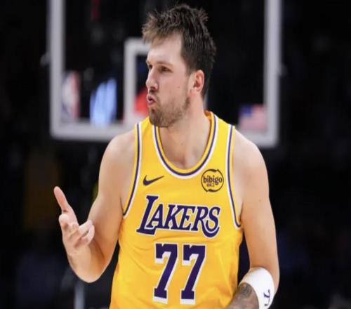 東契奇：我得到了隊(duì)友的全力支持，看到他們?yōu)槲覒c祝心里很暖