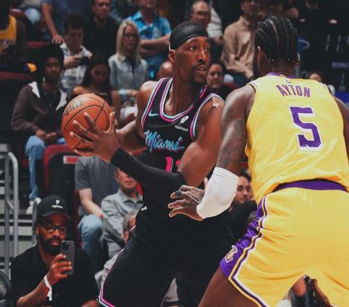 湖人8連勝！東契奇60分5搶斷！阿德巴約都被打服了