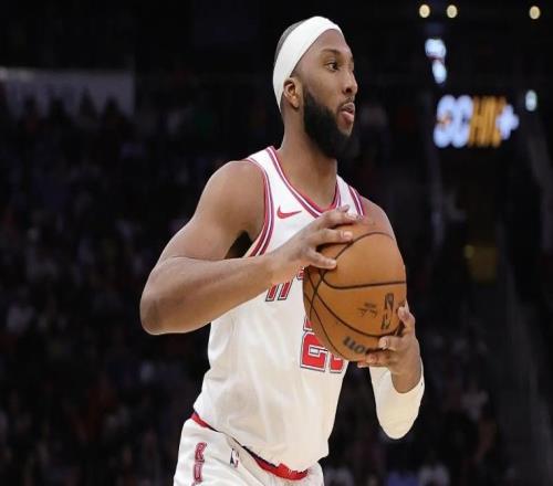 出場時間越來越少了，火箭對于后場大閘的使用方式真是莫名其妙