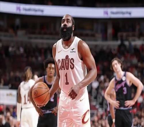 63+12+15！哈登瘋狂大爆發(fā)，連續(xù)兩場打炸，1數(shù)據(jù)追平庫里歷史第1