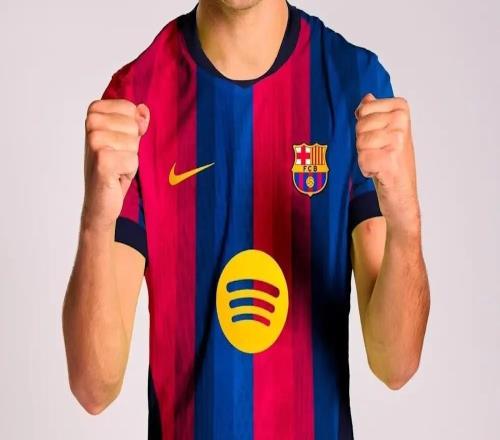 巴薩下賽季主場(chǎng)球衣曝光：多種深淺不一的紅藍(lán)打造漸變效果