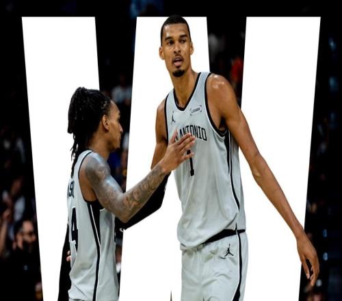 文班敲響季后賽戰(zhàn)鼓！官方曬1.1秒后仰絕殺馬刺22戰(zhàn)20勝創(chuàng)紀錄