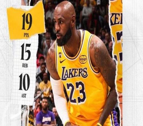 詹姆斯背靠背刷新最老三雙紀(jì)錄雷迪克：他是變態(tài)