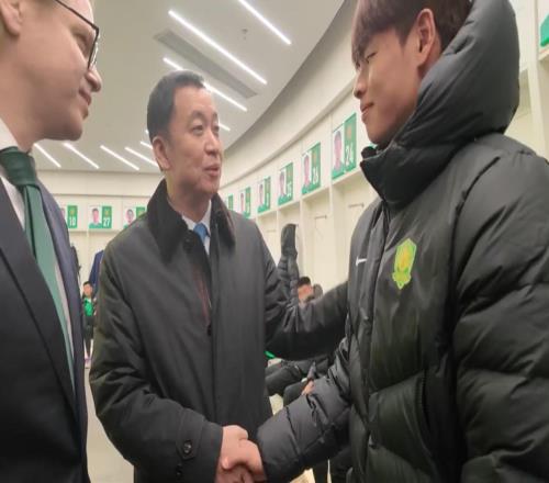 周金輝鼓勵鄧捷夫：后衛(wèi)就是用失誤堆起來的