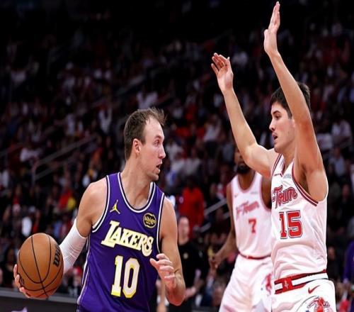 湖人繼續著自己的連勝勢頭，但后場新援卻繼續著自己的慘淡狀態