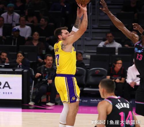 逆轉！東契奇60+7創新高，阿德巴約28+2老詹三雙，里夫斯18分10罰