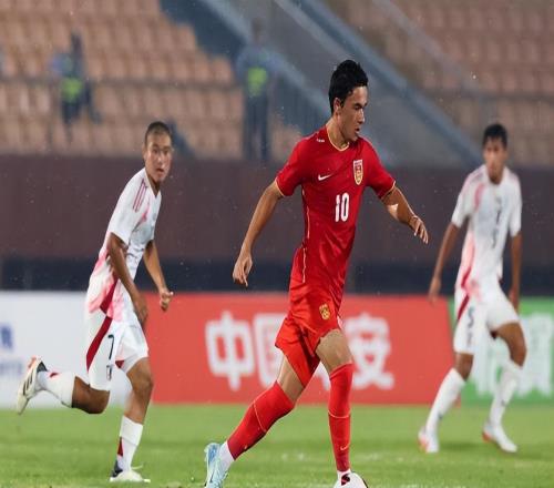 大連英博剛引進(jìn)的王牌新援，卻被李國(guó)旭放到二隊(duì)踢中乙，引發(fā)熱議