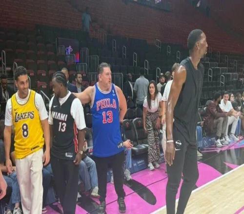 好好笑！歷史前三來(lái)看我比賽！但我自己就是第三??！