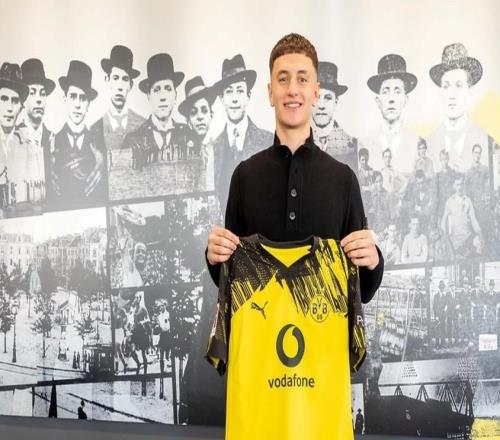 多特官方：盧卡雷賈尼已與俱樂(lè)部簽署職業(yè)合同