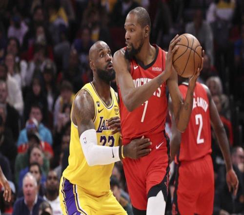 杜蘭特談?wù)材匪惯€能打多久：說實話，我覺得他還能再打個四五年