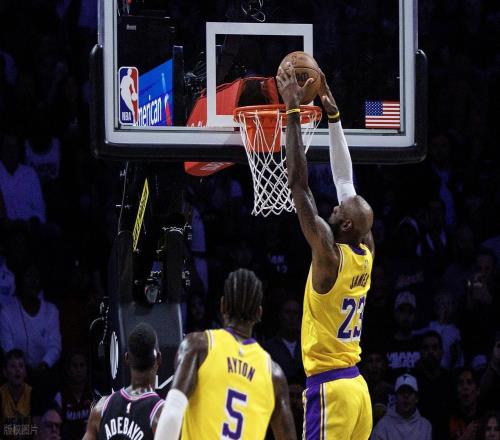 這是41歲詹姆斯19+15+10歷史第一！東契奇狂砍60+7+3+5創(chuàng)5紀(jì)錄