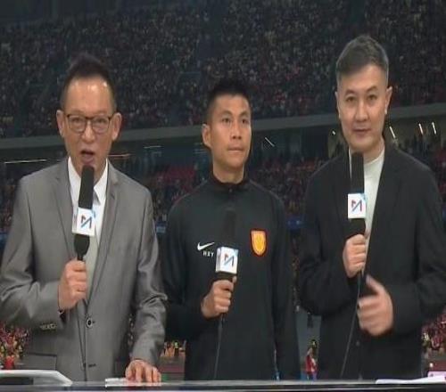 黃希揚(yáng)：想對現(xiàn)場重慶球迷說一聲感謝，此情此景讓我腳有點(diǎn)癢