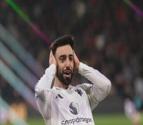 兩度領(lǐng)先遭逼平！曼聯(lián)22隱情：裁判問題背后，防守藏致命隱患！