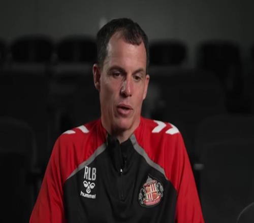 勒布里斯：《我心永隨桑德蘭》讓人理解俱樂(lè)部與球迷間的聯(lián)系