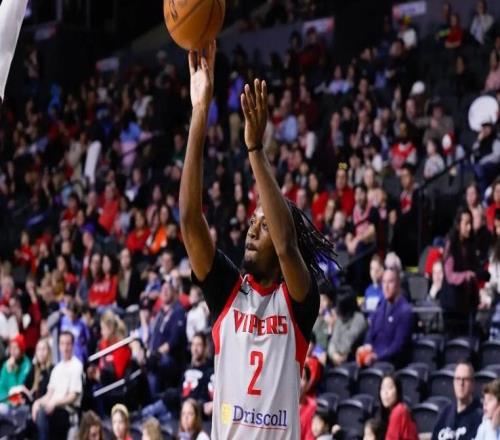 發展聯盟拿下30+高分，近況不佳的火箭完全有理由試一試他