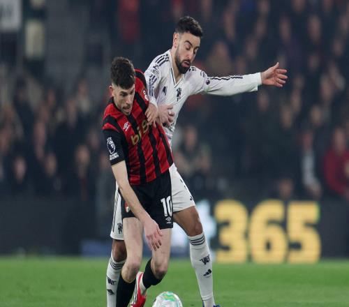 詹?。喊ⅠR德未獲點(diǎn)球是轉(zhuǎn)折點(diǎn)卡里克對替補(bǔ)信心不足