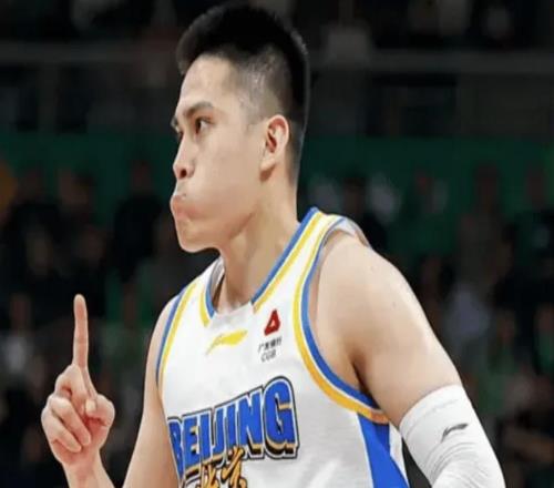 北京9383逆轉(zhuǎn)遼寧球員評價：3人優(yōu)秀，陳盈駿良好，6人低迷