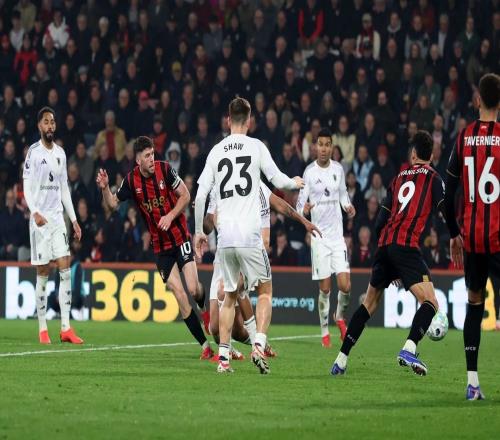 曼聯(lián)丟球前未獲點球，英超官方：碰撞不足以判罰犯規(guī)