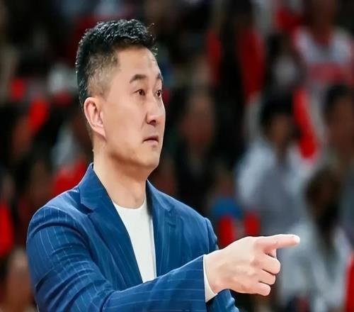 杜鋒：三個姐姐供他打球，奪冠后為姐姐養(yǎng)子，風光背后有淚水