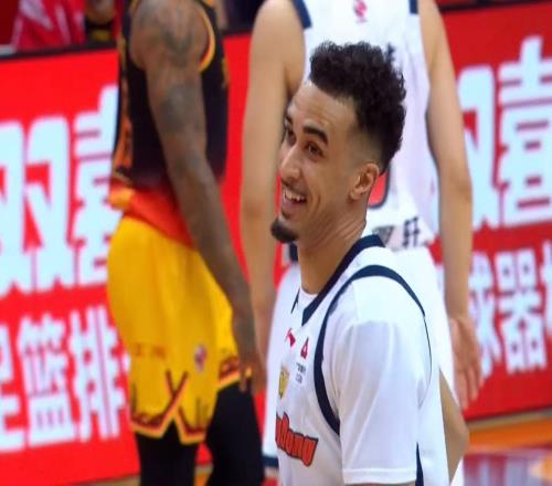 坑慘廣東隊！杜鋒做出重大決定，男籃得分王被棄用！