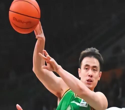 CBA關(guān)鍵戰(zhàn)！今晚3月21日央視直播遼寧PK北京，上海沖擊9連勝