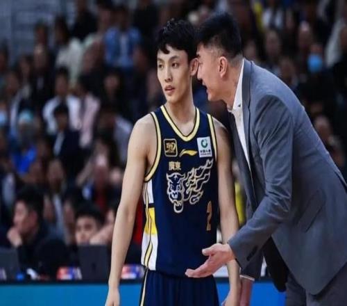 1分鐘被轟8比0！廣東慘遭倒數(shù)第2三分絕殺：杜鋒該下課了