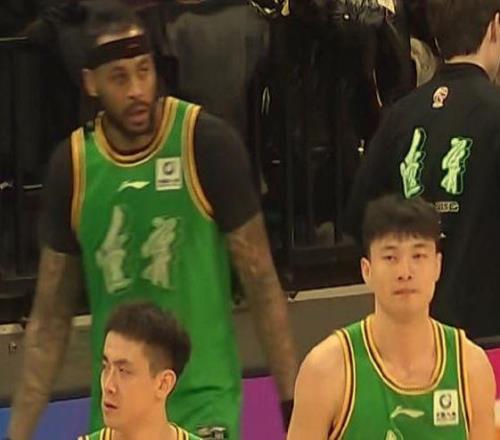 鄢手騏狂轟13+3！莫蘭德5+8+3，麥基僅2+1，遼籃領(lǐng)先北京首鋼8分