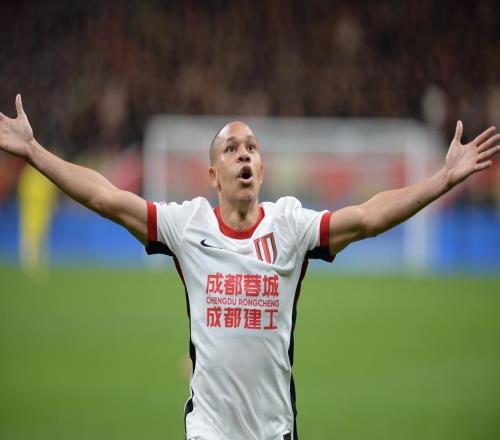 33！川渝德比火爆，銅梁龍讓二追三，成都補時絕平，7分領(lǐng)跑中超