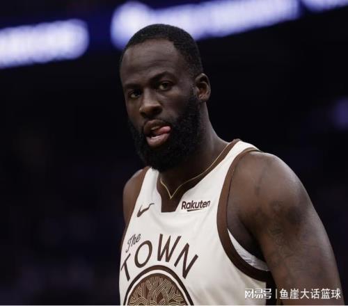 完??！格林0分4失誤，杜倫23+6波爾津吉斯受傷，波杰15+7全隊最高