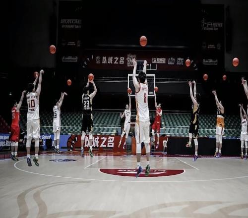 丁彥雨航：我也想見見巔峰的自己，這個信念讓我堅持了八年