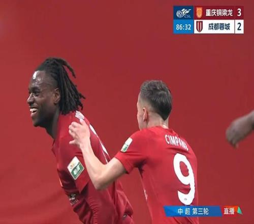 重慶撤下隊(duì)長(zhǎng)活了！成都上拜合拉木蔫了中超最火爆德比一將驚喜