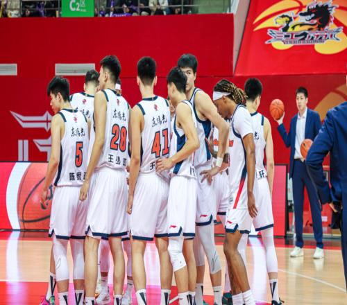 CBA排名：榜首之爭進入白熱化，深圳山東強勢反彈，廣東前三不保