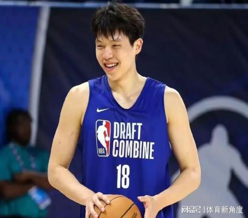 就在剛剛！17+11+2！楊瀚森大帽狀元秀