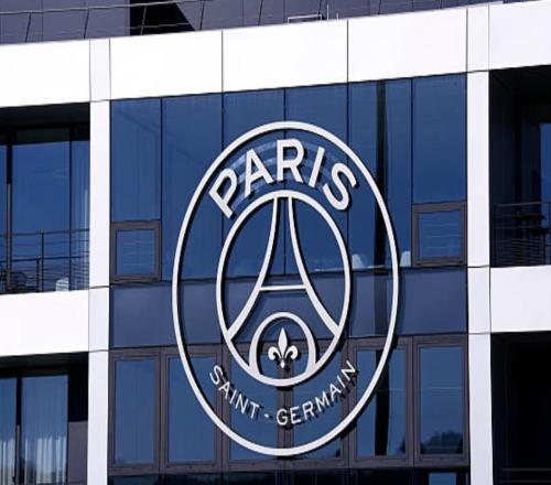 為戰(zhàn)利物浦做準(zhǔn)備，隊(duì)報(bào)：巴黎正評(píng)估是否推遲客戰(zhàn)朗斯的比賽