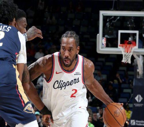 前八不穩(wěn)！小卡傷?？齑怡Y鶘雙殺吞4連敗墨菲27分小瓊斯22分