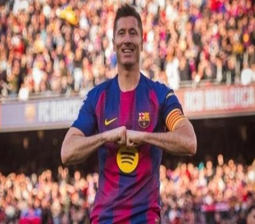 波蘭記者：出于家庭原因，萊萬(wàn)更有可能和巴薩續(xù)約一年