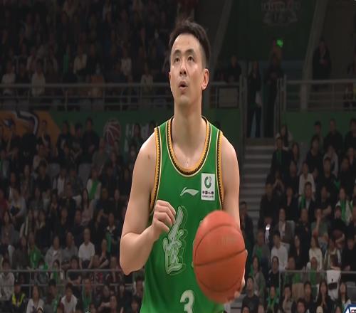 45犯55罰！許利民神奇換人激活最強(qiáng)周琦趙睿，北京大逆轉(zhuǎn)雙殺遼寧