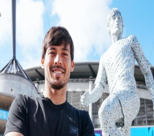 席爾瓦談曼城10年：沒能和球迷好好告別很難過，心里有一根刺