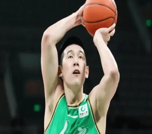 遼寧半場碾壓北京！鄢手騏+付豪轟21分，莫蘭德統(tǒng)治級，趙睿死頂