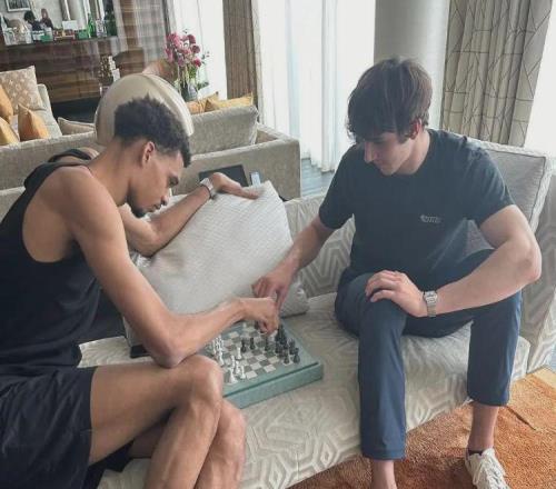 連場30+！隊史第一新秀！文班隊友被嚴重低估