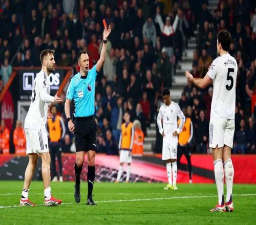 曼聯(lián)遭誤判22仍保前三！馬奎爾遇驚變，卡里克若轉(zhuǎn)正需改善防守