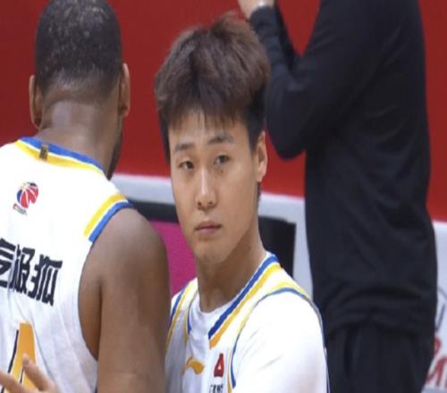 CBA狂欢夜！上海赢40分，北京逆转辽宁，最新排名乱了：榜首易主