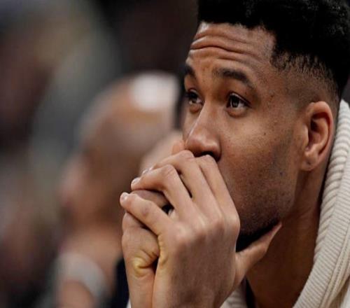 不裝了！徹底攤牌，雄鹿老板放狠話，字母哥二選一：續(xù)約或被交易