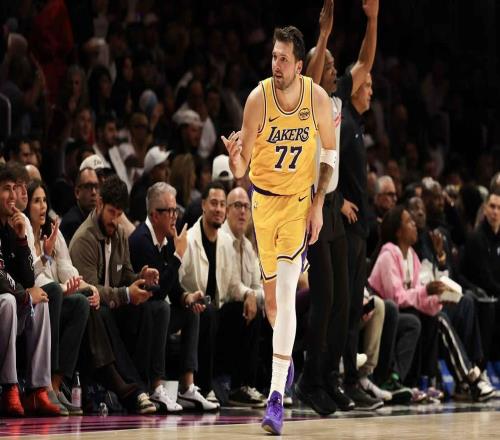 统治力，湖人队东契奇在MVP角逐上赢得了A史密斯的支持